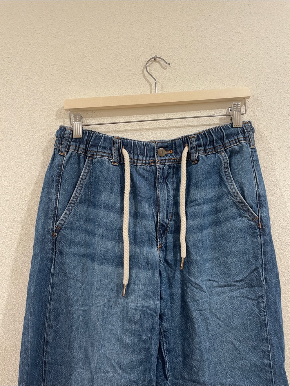 Anthropologie Pilcro Wide-Leg Drawstring Pull-on Pants Jeans Small - Picture 3 of 12